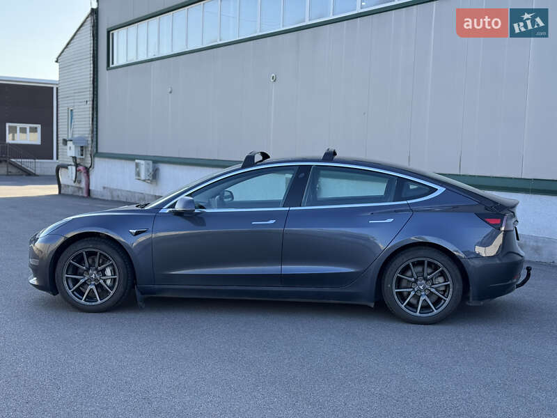 Седан Tesla Model 3 2019 в Вінниці