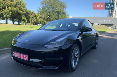 Седан Tesla Model 3 2022 в Києві