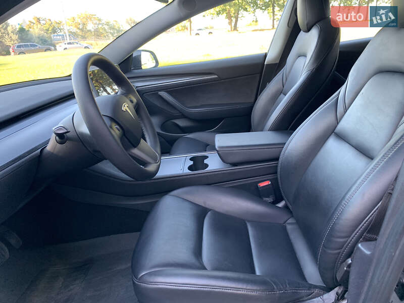 Седан Tesla Model 3 2022 в Києві