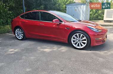 Седан Tesla Model 3 2018 в 