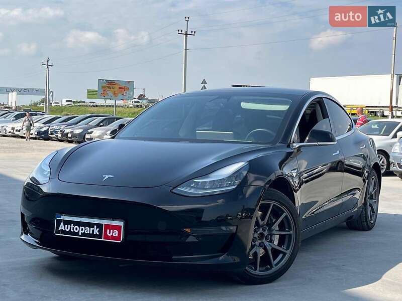 Tesla Model 3 2019