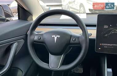 Седан Tesla Model 3 2019 в 