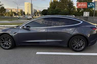 Седан Tesla Model 3 2018 в 