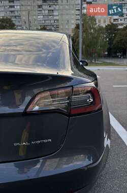 Седан Tesla Model 3 2018 в 
