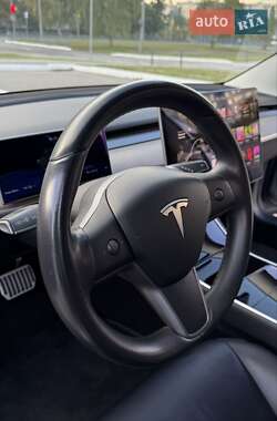 Седан Tesla Model 3 2018 в 