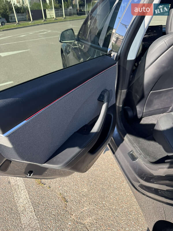 Седан Tesla Model 3 2024 в Василькове