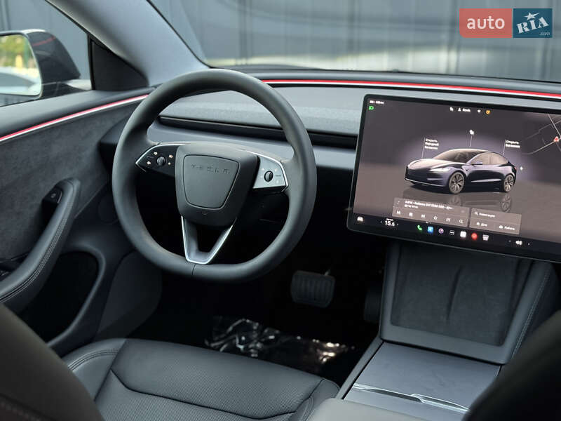 Седан Tesla Model 3 2024 в Луцке