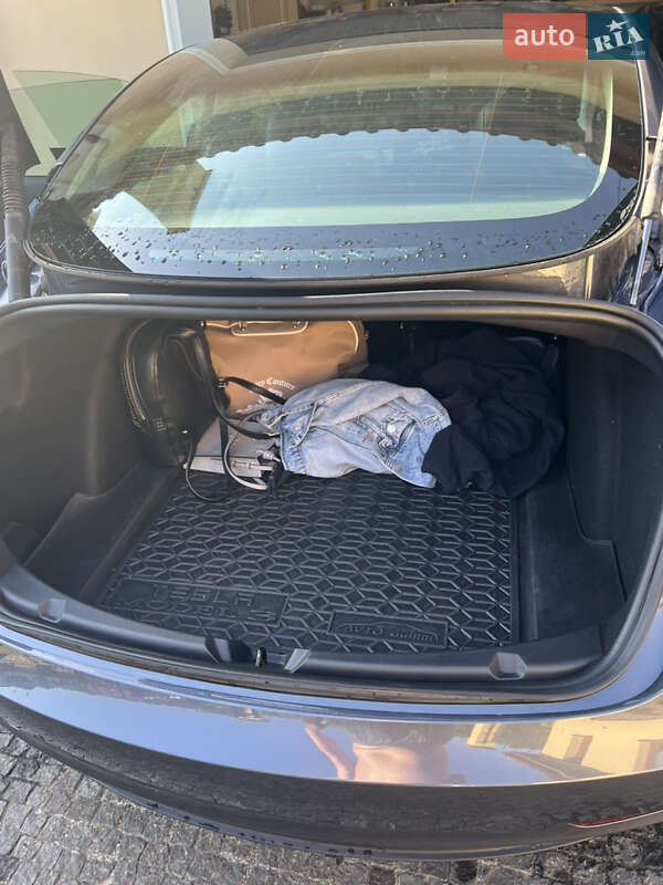 Седан Tesla Model 3 2023 в Львові фото 9 Седан Tesla Model 3 2023 в Львові