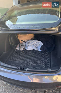 Седан Tesla Model 3 2023 в 