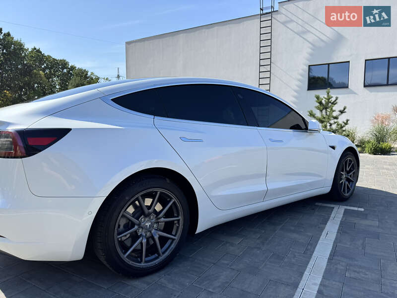 Седан Tesla Model 3 2020 в Луцьку фото 11 Седан Tesla Model 3 2020 в Луцьку
