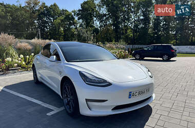 Седан Tesla Model 3 2020 в 