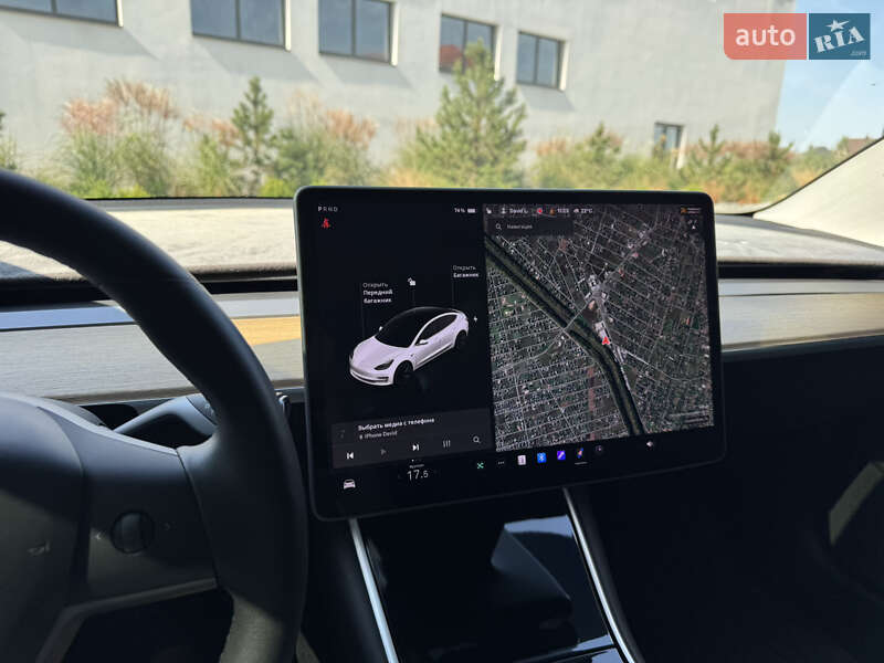 Седан Tesla Model 3 2020 в Луцке