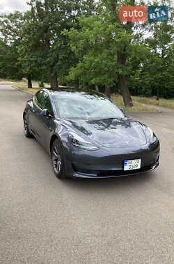 Седан Tesla Model 3 2022 в Кривому Розі