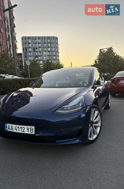 Седан Tesla Model 3 2019 в Києві