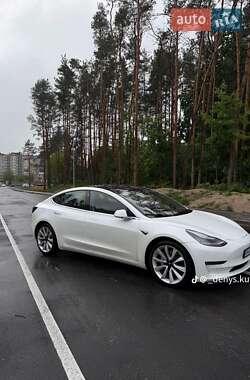 Tesla Model 3 2019