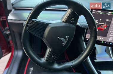 Седан Tesla Model 3 2018 в 