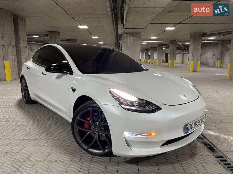 Седан Tesla Model 3 2018 в Тернополе фото 2 Седан Tesla Model 3 2018 в Тернополе