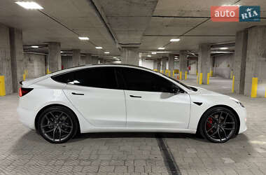 Седан Tesla Model 3 2018 в 