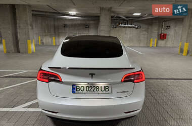 Седан Tesla Model 3 2018 в 