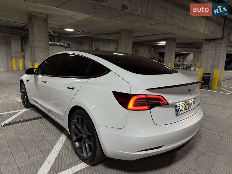 Седан Tesla Model 3 2018 в Тернополе фото 32 Седан Tesla Model 3 2018 в Тернополе