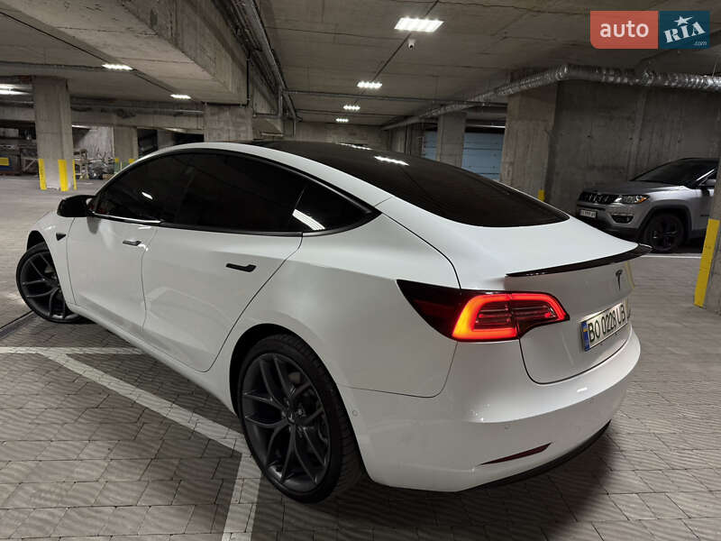 Седан Tesla Model 3 2018 в Тернополе фото 36 Седан Tesla Model 3 2018 в Тернополе