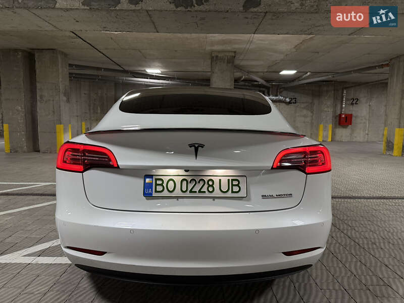 Седан Tesla Model 3 2018 в Тернополе фото 42 Седан Tesla Model 3 2018 в Тернополе