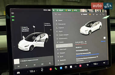 Седан Tesla Model 3 2018 в 
