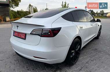 Седан Tesla Model 3 2019 в 