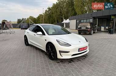 Седан Tesla Model 3 2019 в 