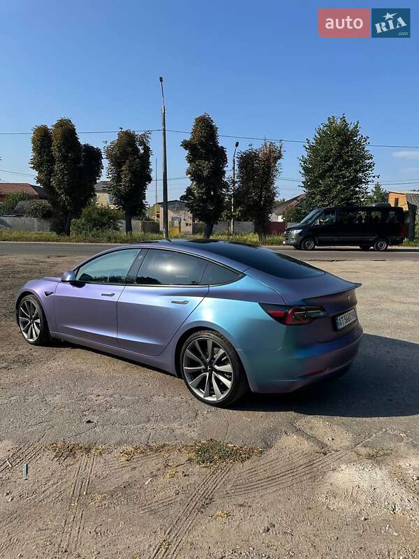 Седан Tesla Model 3 2021 в Києві