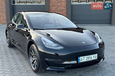 Седан Tesla Model 3 2019 в 