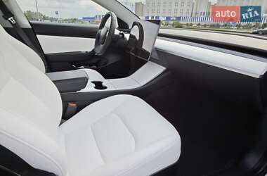 Седан Tesla Model 3 2020 в Києві