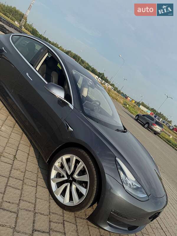 Седан Tesla Model 3 2019 в Львові фото 5 Седан Tesla Model 3 2019 в Львові