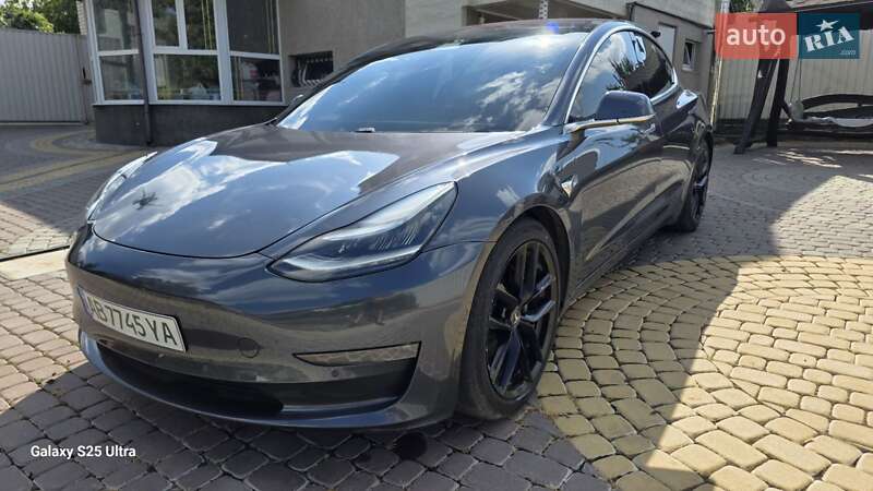 Tesla Model 3 2018