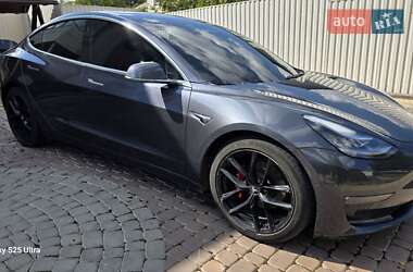 Седан Tesla Model 3 2018 в 