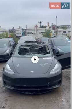 Седан Tesla Model 3 2022 в Львові