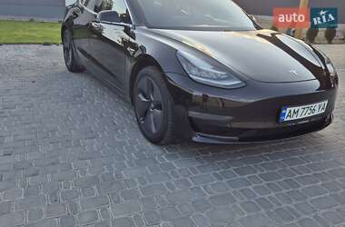 Седан Tesla Model 3 2018 в 