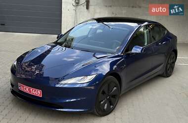 Седан Tesla Model 3 2024 в Дрогобичі