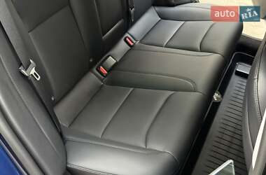 Седан Tesla Model 3 2024 в 