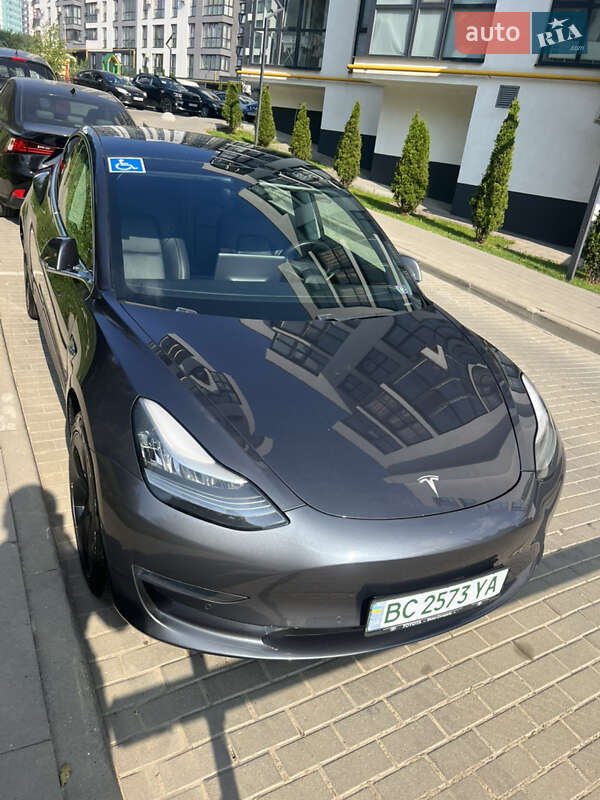Седан Tesla Model 3 2019 в Львове фото 23 Седан Tesla Model 3 2019 в Львове