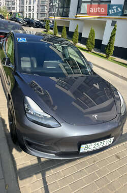 Седан Tesla Model 3 2019 в 