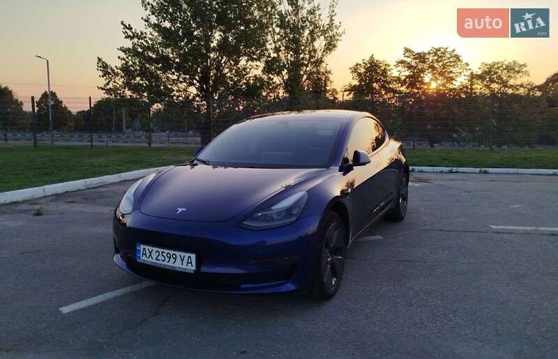 Седан Tesla Model 3 2021 в Харькове