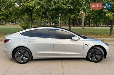 Седан Tesla Model 3 2018 в 