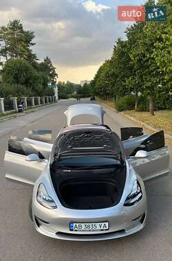 Седан Tesla Model 3 2018 в 
