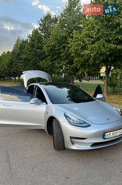 Седан Tesla Model 3 2018 в 