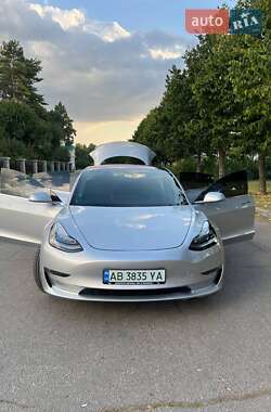 Седан Tesla Model 3 2018 в 