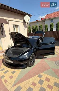 Седан Tesla Model 3 2022 в Тернополі