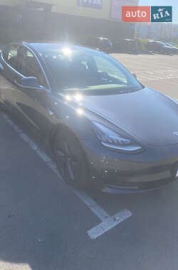Седан Tesla Model 3 2018 в 