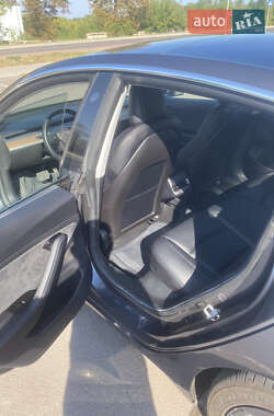 Седан Tesla Model 3 2018 в 