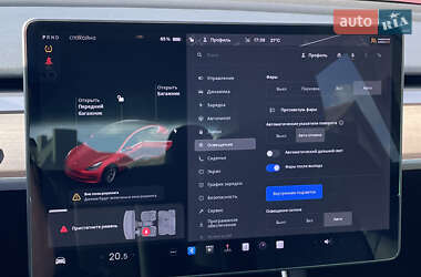 Седан Tesla Model 3 2020 в 
